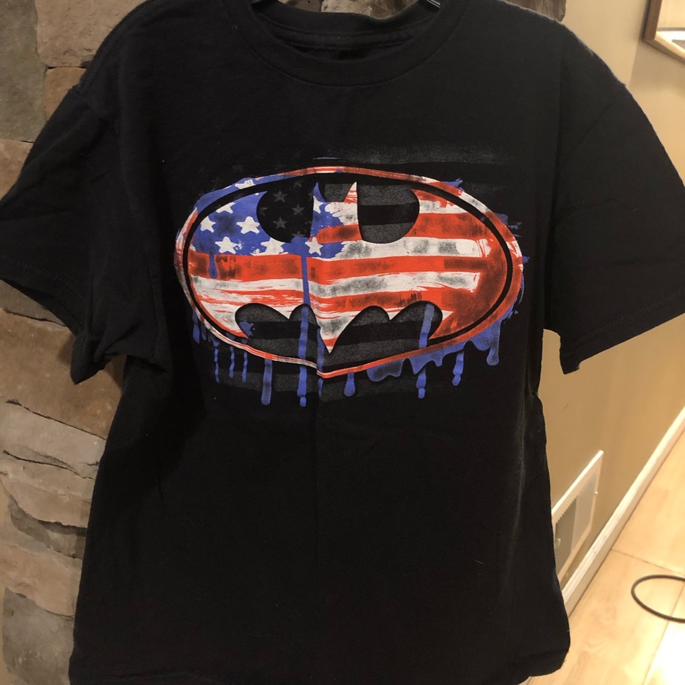Boy’s Batman T-shirt medium